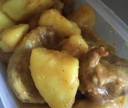 Filet mignon au miel et curry et ses pommes de terre