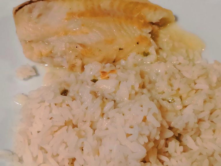 Filets de merlu sauce au beurre et à l'oseille Recettes Cookeo